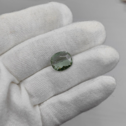 Празиолит выращенный, кушон 12.3*14 мм