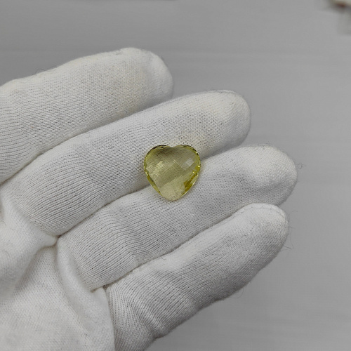 Цитрин сердце 15.5*15.5 мм