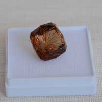 Топаз винный, фантазийная огранка, антик 20*20 мм