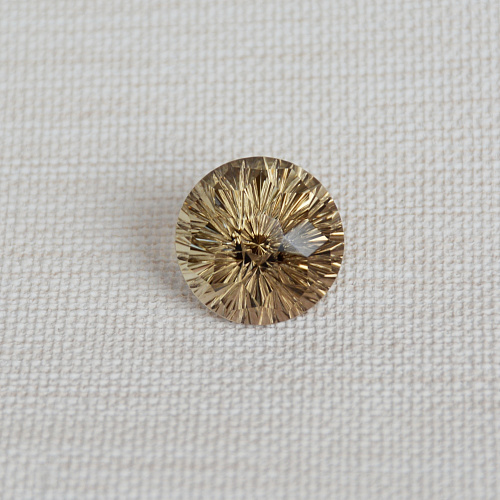 Раухтопаз, фантазийная огранка, круг, 17 мм