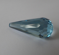 Топаз голубой, бриолет, 10.5*24 мм