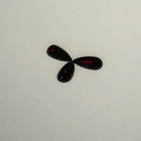 Гранат, груша-кабошон 8*16 мм