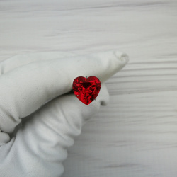 Рубин выращенный, сердце 12*12 мм