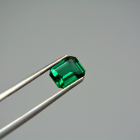 Изумруд гидротермальный, октагон 8*6 мм