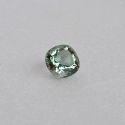 Празиолит выращенный, кушон, 13*13 мм