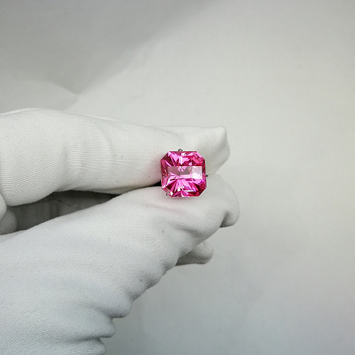 Рубин розовый выращенный, октагон 12*12 мм