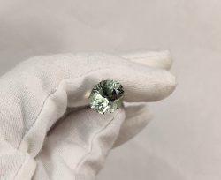 Празиолит, овал, 11*13 мм