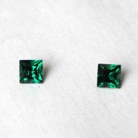Изумруд гидротермальный, квадрат 5*5 мм