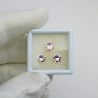 Турмалин светло-розовый, гарнитур из 3 камней, круги 6.5 мм и 5.5 мм