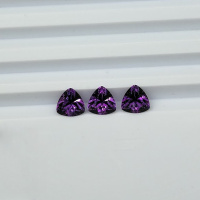 Аметист триллион, 10*10*10 мм