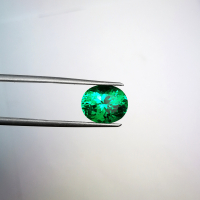 Изумруд колумбийский гидротермальный, овал 10*12 мм
