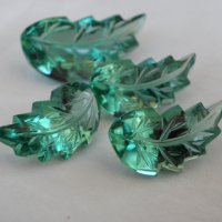 Кварц выращенный зеленый, гарнитур Листья