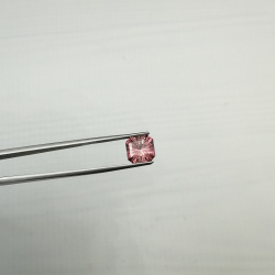 Турмалин розовый октагон фантазийный 8.8*8.8 мм