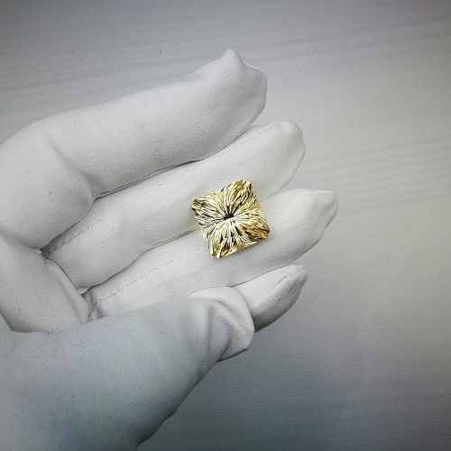 Цитрин медовый светлый, октагон фантазийный 16*16 мм