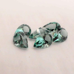 Кварц выращенный зеленый, груша, 8*12 мм