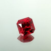 Рубин выращенный, октагон 10*10 мм