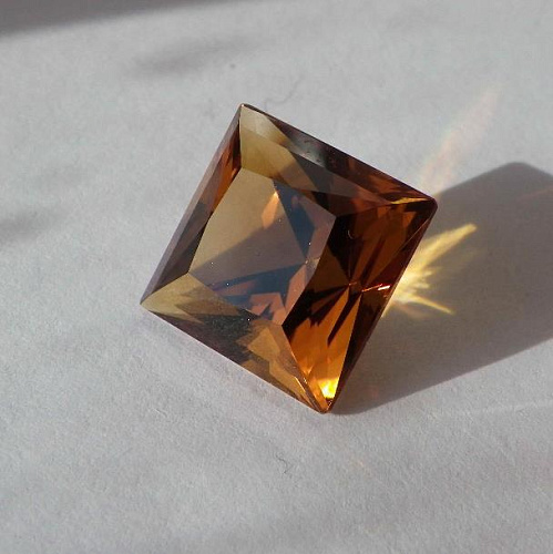 Цитрин выращенный, квадрат 12*12 мм