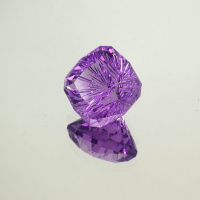 Аметист природный антик 14*14 мм, фантазийная огранка