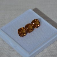 Наноситал султанит, кушон 10*10 мм