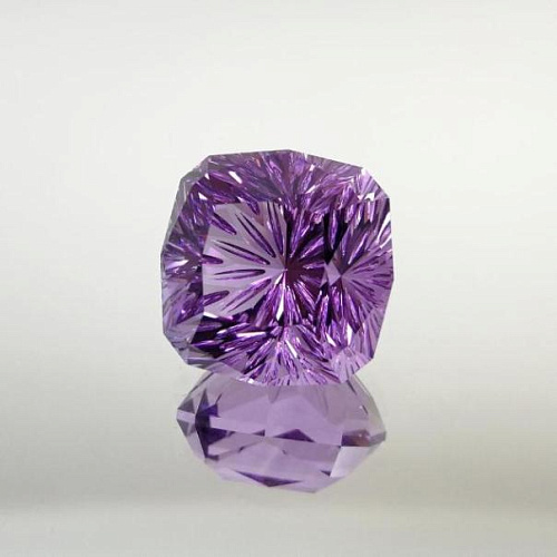 Аметист, антик, фантазийная огранка, 17*17 мм