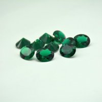 Изумруд гидротермальный, овал, 12*10 мм