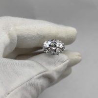 Топаз бесцветный овал 10*14 мм