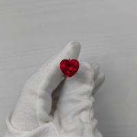 Рубин выращенный, сердце 12*13 мм