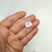 Топаз бесцветный антик фантазийный 16*16 мм