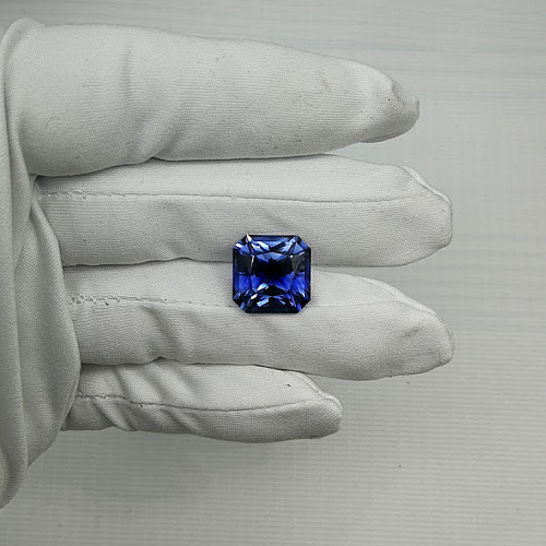 Сапфир выращенный, октагон 14*14 мм