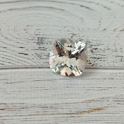 Горный хрусталь, кушон 16*16 мм