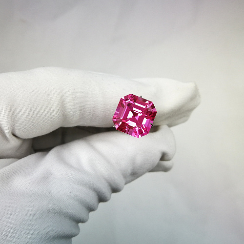 Рубин розовый выращенный, ашер 12*12 мм