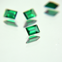 Изумруд гидротермальный, багет 6*4 мм