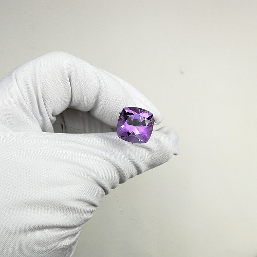 Аметист кушон 15*15 мм