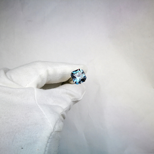 Шпинель выращенная октагон 12*12