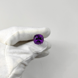 Аметист кушон 14*14 мм