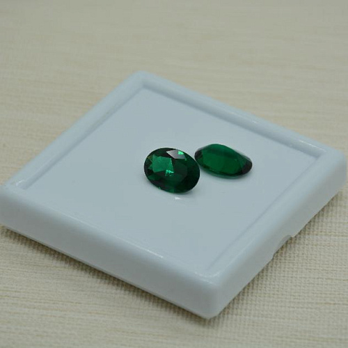 Изумруд гидротермальный, овал, 14*10 мм