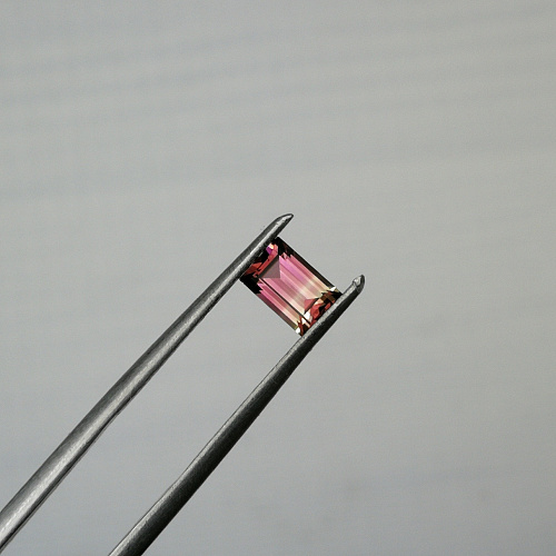 Турмалин полихромный багет 6.1*4 мм